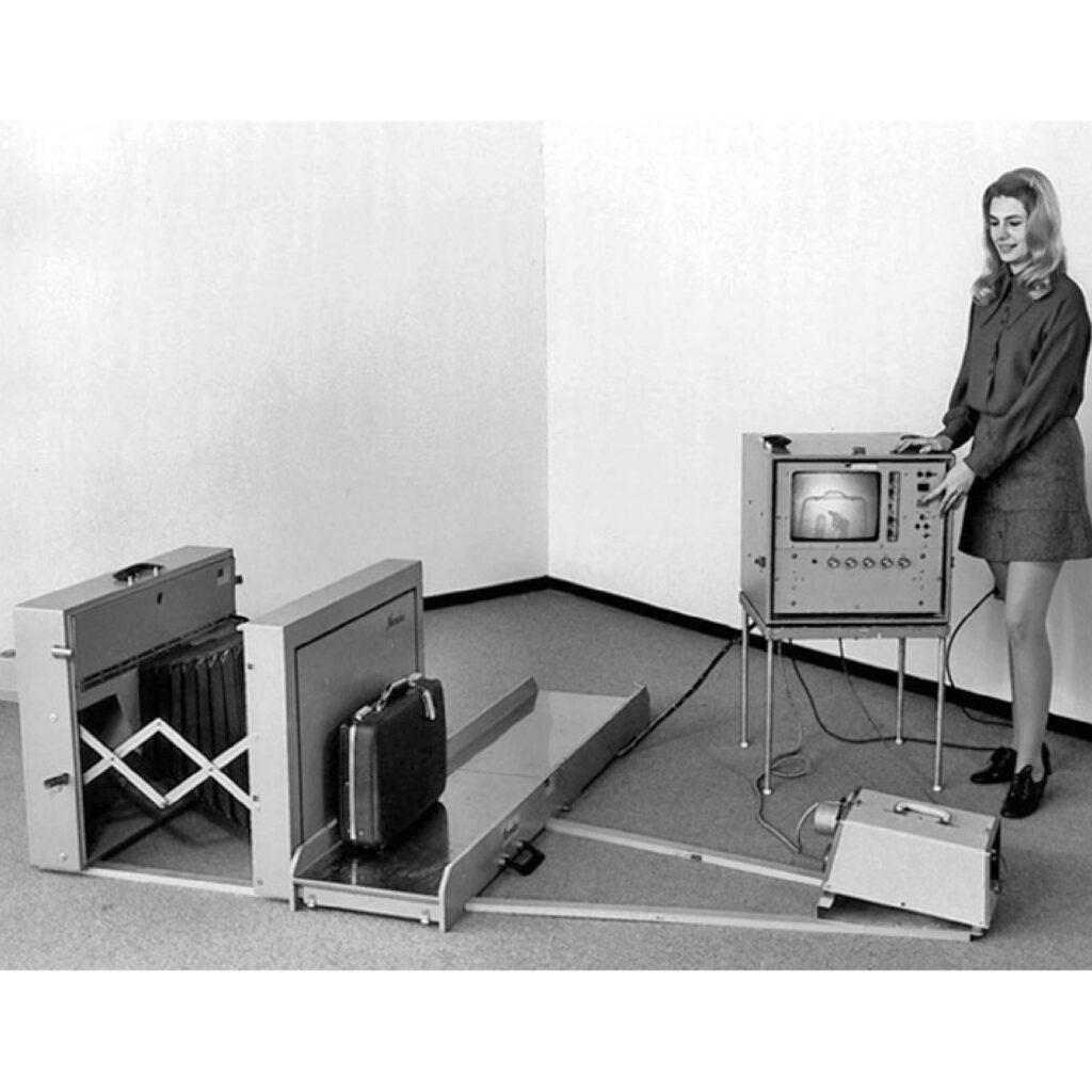 Csomagröntgen prototípusa az 1970-es évekből